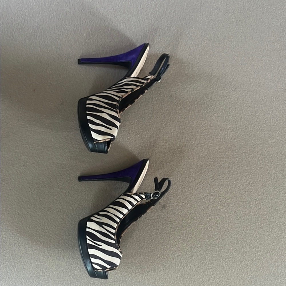 Guess Black and White Zebra Print Heels